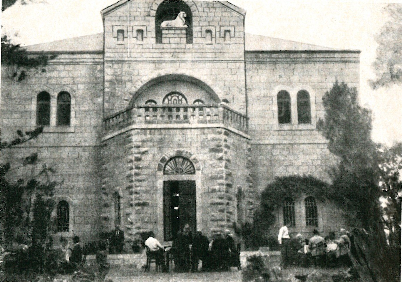 الدير