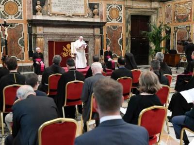 البابا يستقبل